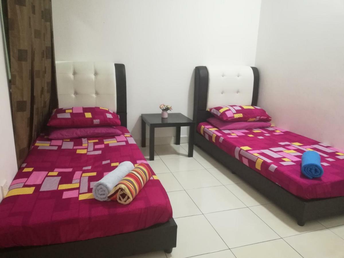 Homestay Semenyih 3 Bedroom Apartment By Kasyaf Εξωτερικό φωτογραφία