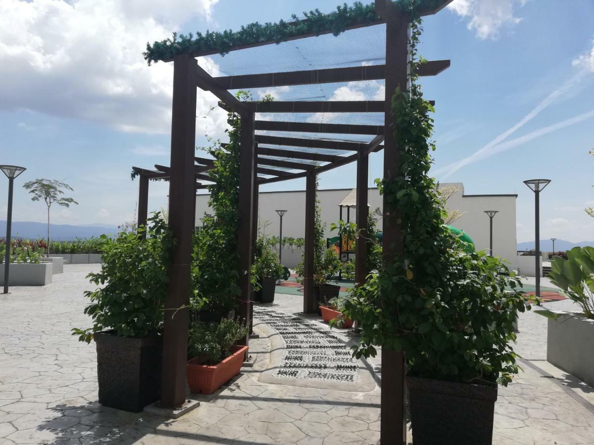 Homestay Semenyih 3 Bedroom Apartment By Kasyaf Εξωτερικό φωτογραφία